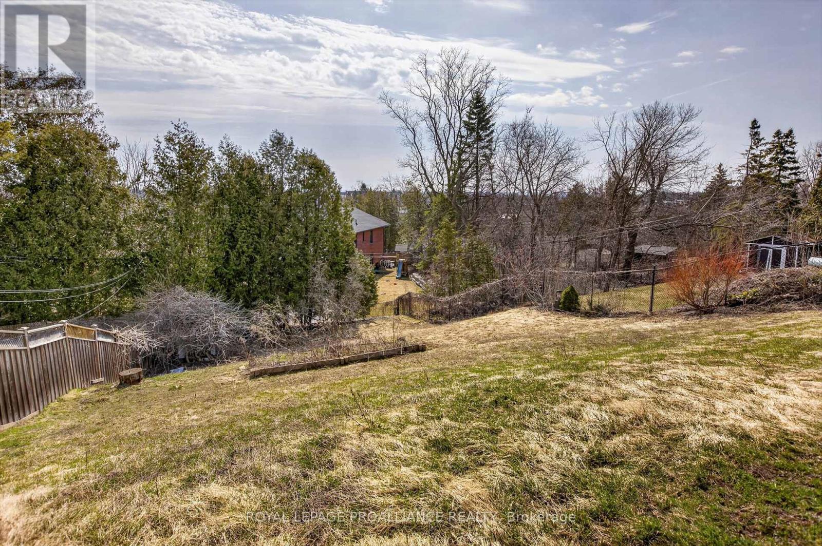 1539 Cherryhill Road, Peterborough, Ontario  K9K 1A7 - Photo 35 - X12989544