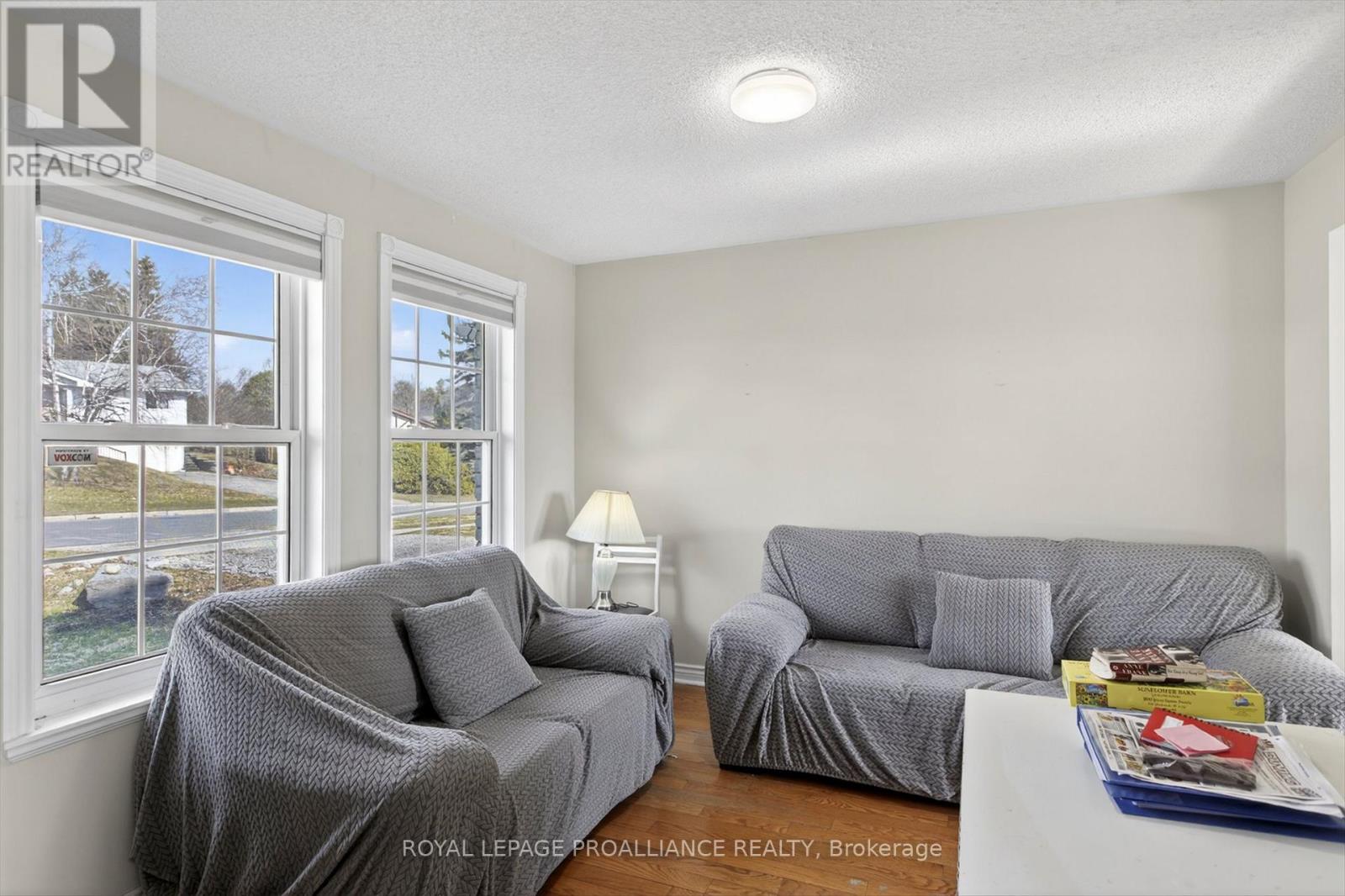 1539 Cherryhill Road, Peterborough, Ontario  K9K 1A7 - Photo 6 - X12989544