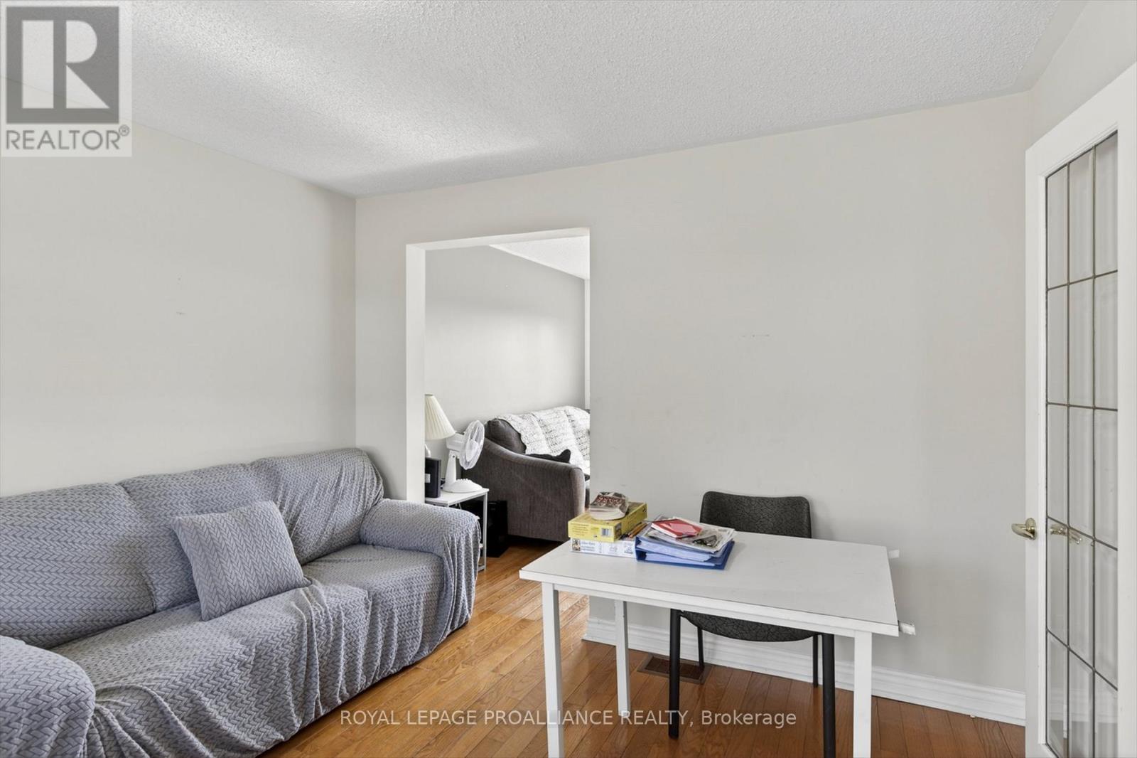 1539 Cherryhill Road, Peterborough, Ontario  K9K 1A7 - Photo 7 - X12989544