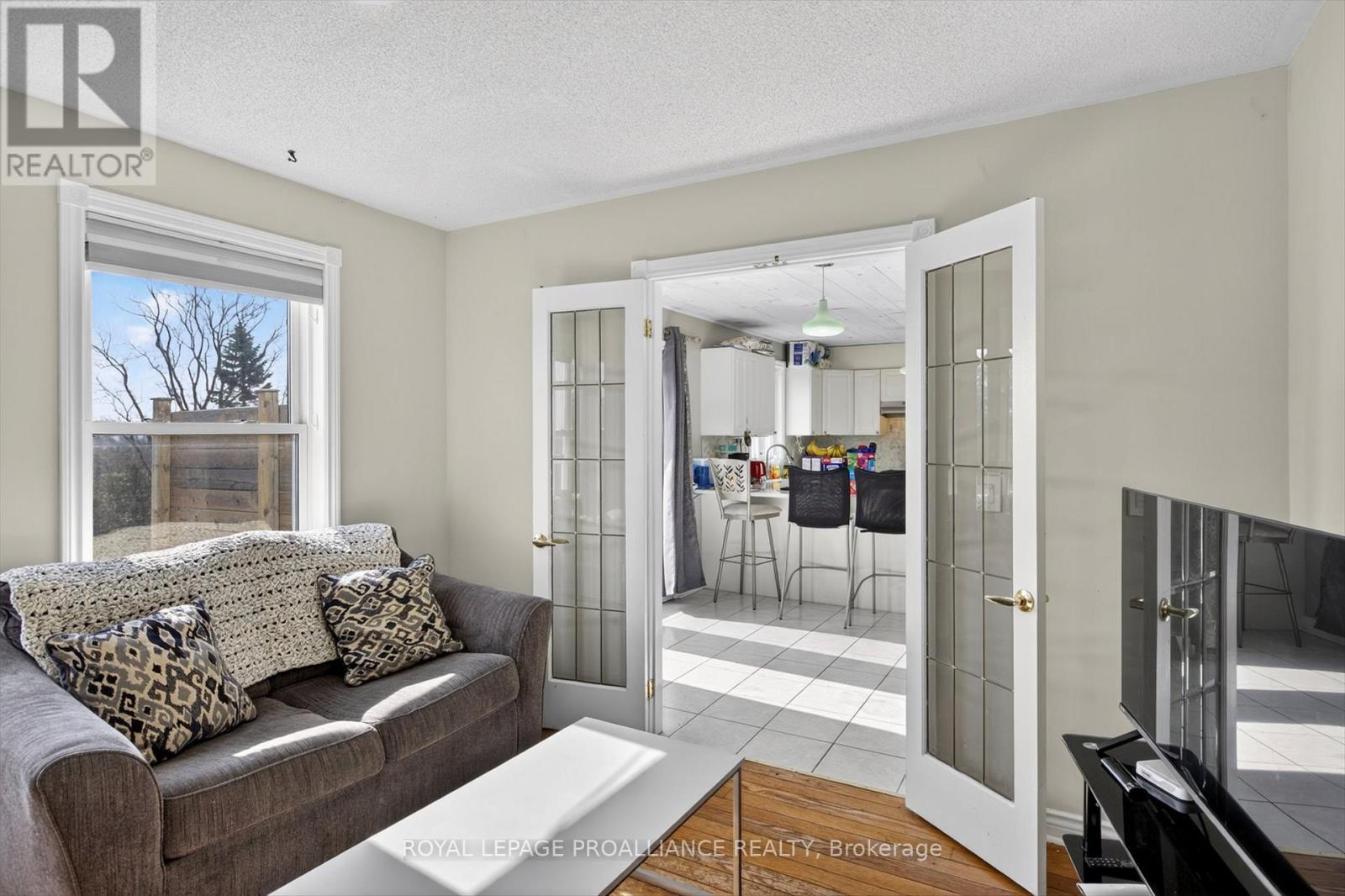 1539 Cherryhill Road, Peterborough, Ontario  K9K 1A7 - Photo 9 - X12989544