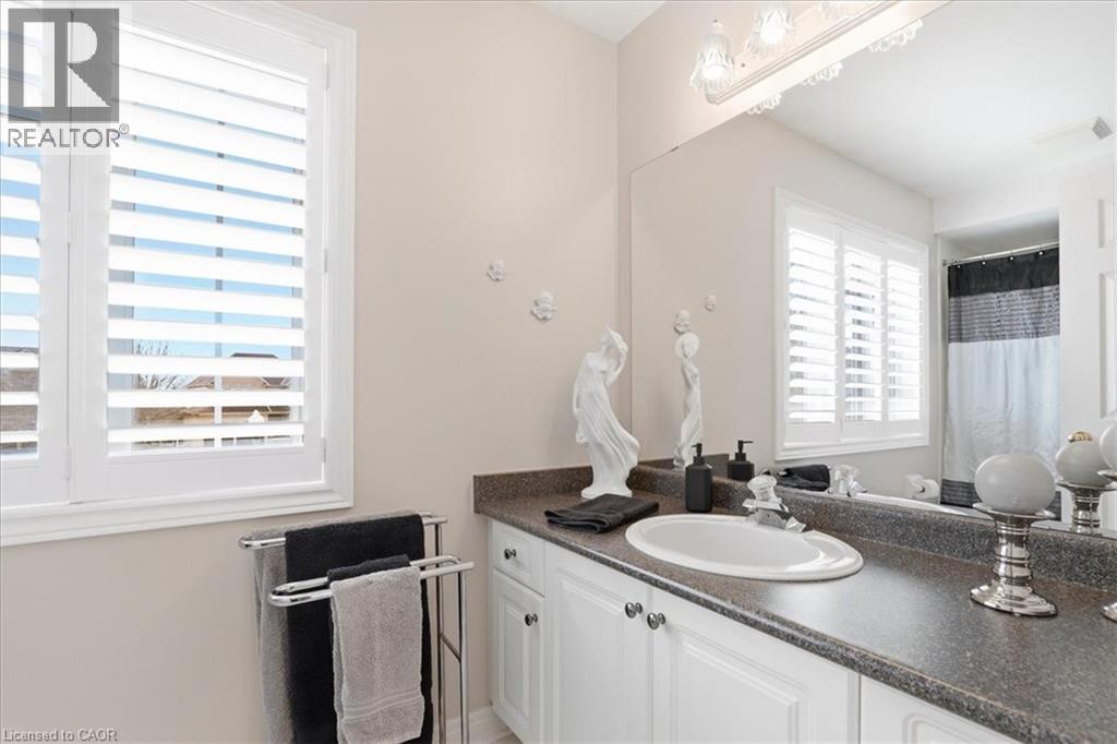 54 Woodcrest Court, Kitchener, Ontario  N2P 2K2 - Photo 33 - 40819862