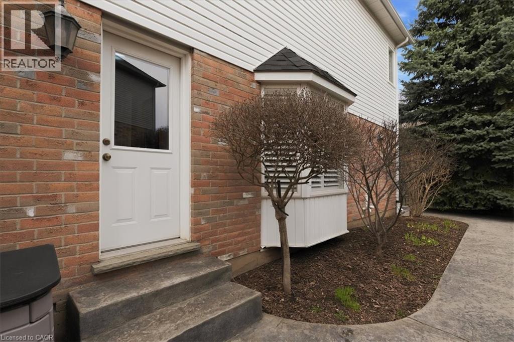 54 Woodcrest Court, Kitchener, Ontario  N2P 2K2 - Photo 36 - 40819862