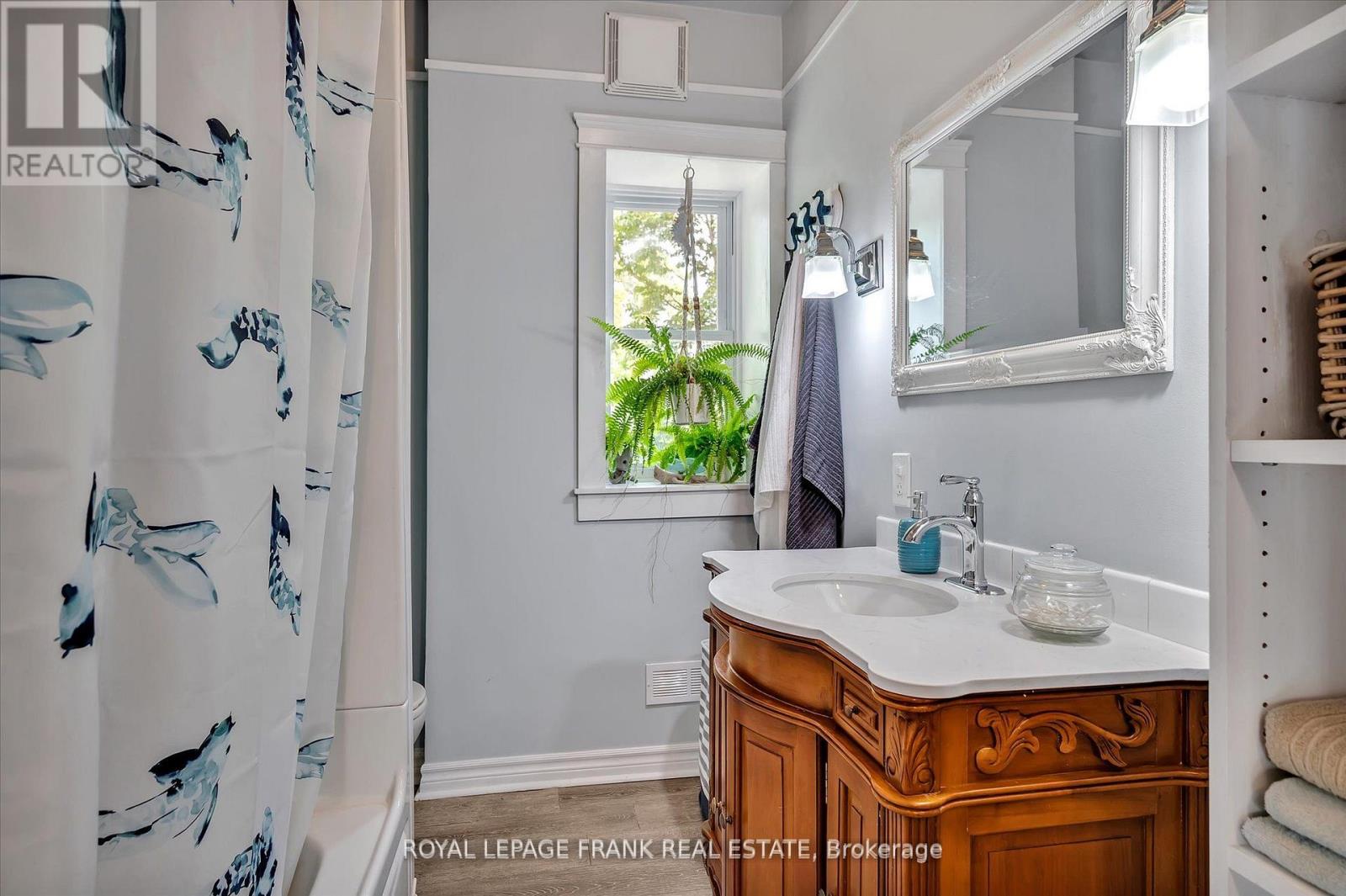 46 Sophia Street, Peterborough, Ontario  K9H 1E1 - Photo 34 - X12989548