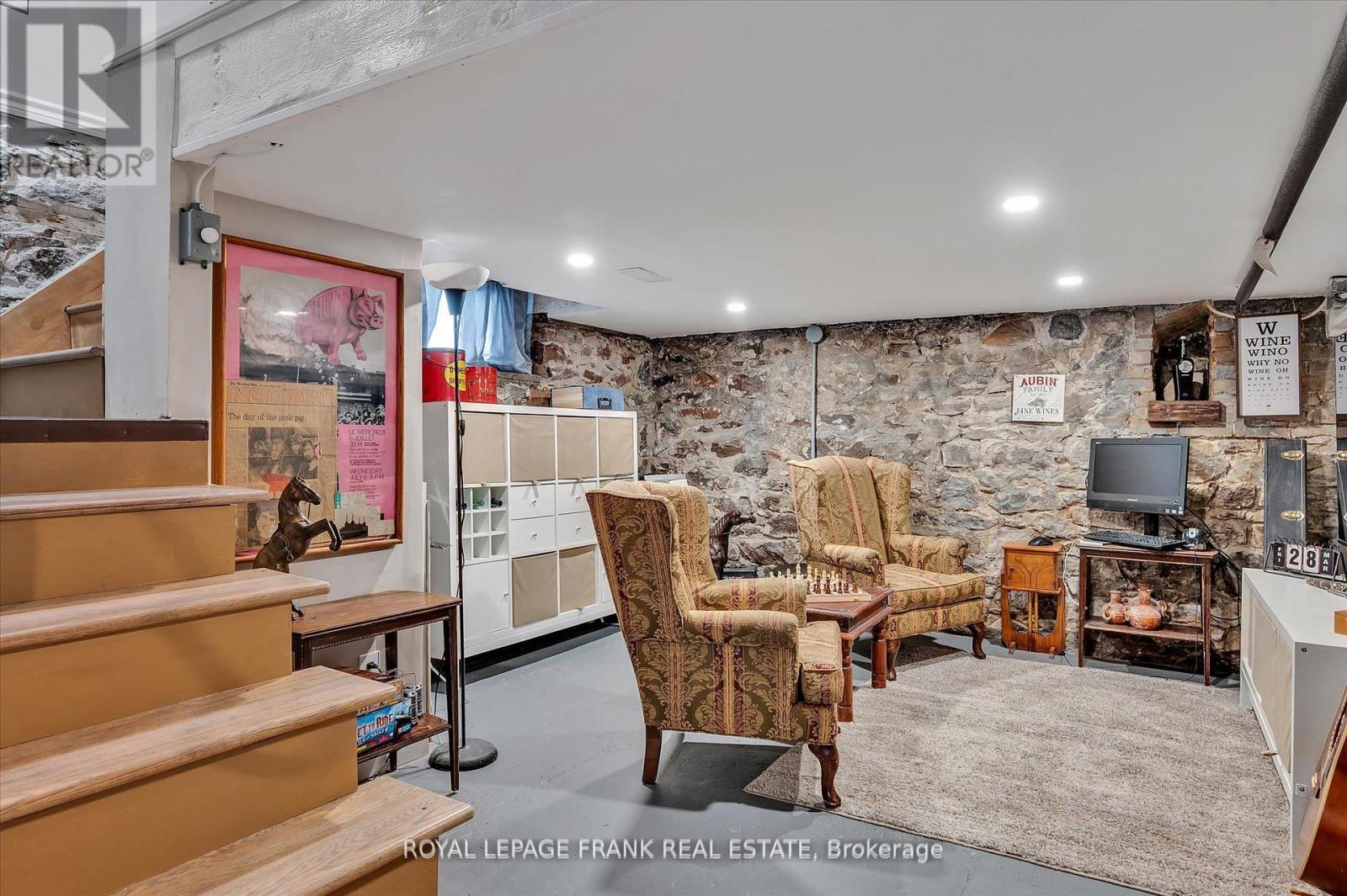 46 Sophia Street, Peterborough, Ontario  K9H 1E1 - Photo 41 - X12989548