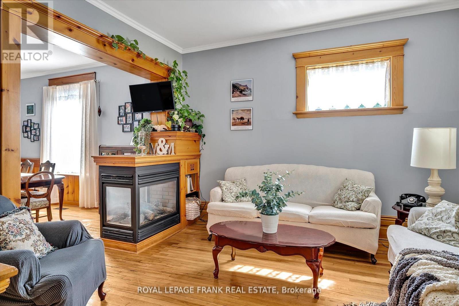 46 Sophia Street, Peterborough, Ontario  K9H 1E1 - Photo 7 - X12989548