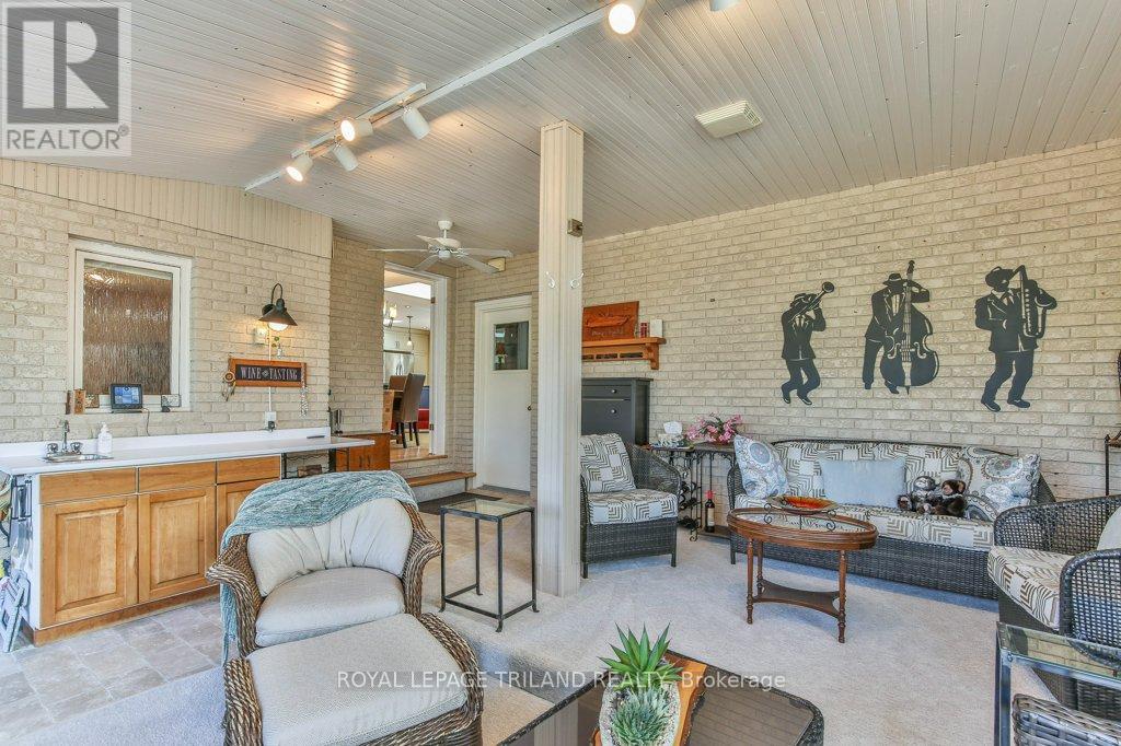 1221 Glenora Drive, London North, Ontario  N5X 2P6 - Photo 28 - X12989572