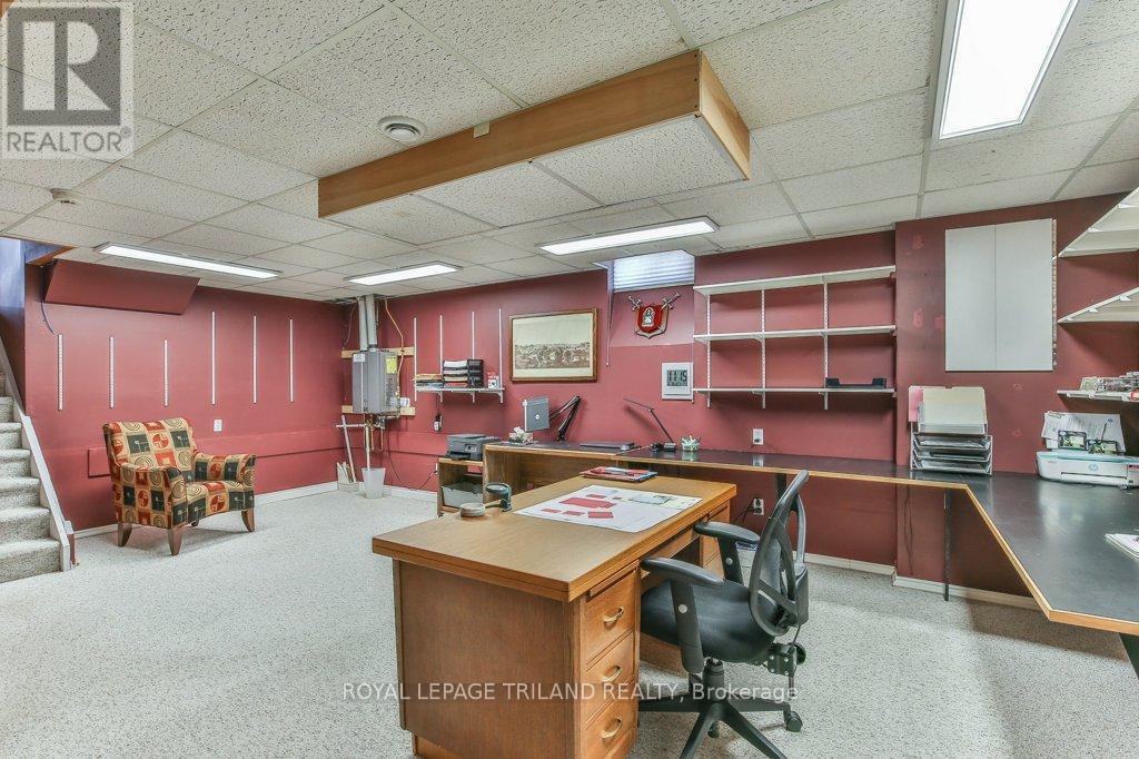 1221 Glenora Drive, London North, Ontario  N5X 2P6 - Photo 37 - X12989572