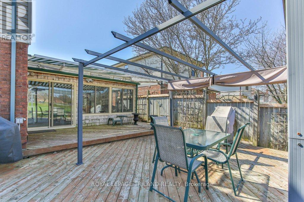 1221 Glenora Drive, London North, Ontario  N5X 2P6 - Photo 50 - X12989572