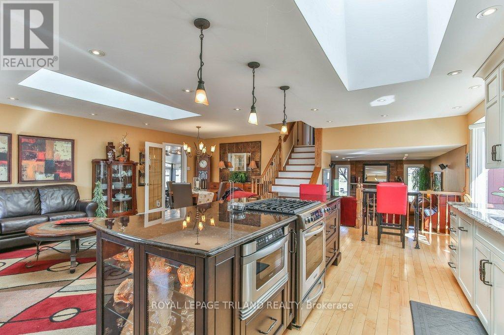 1221 Glenora Drive, London North, Ontario  N5X 2P6 - Photo 8 - X12989572