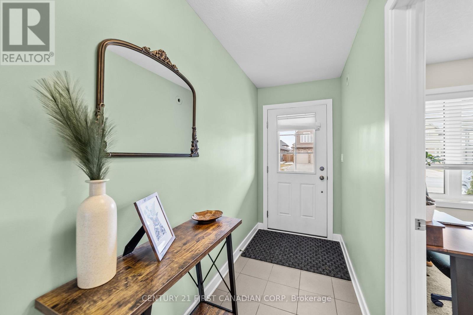 41 Ambrosia Path, St. Thomas, Ontario  N5R 0J8 - Photo 3 - X12989710