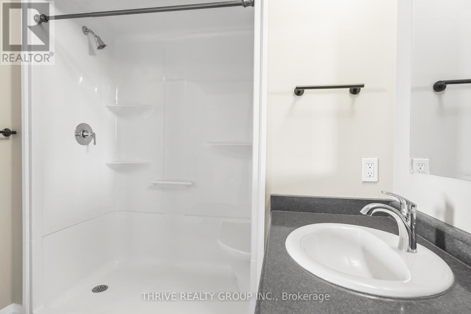 303 - 263 Butler Street, Lucan Biddulph, Ontario N0M 2J0 - Photo 19 - X12989746