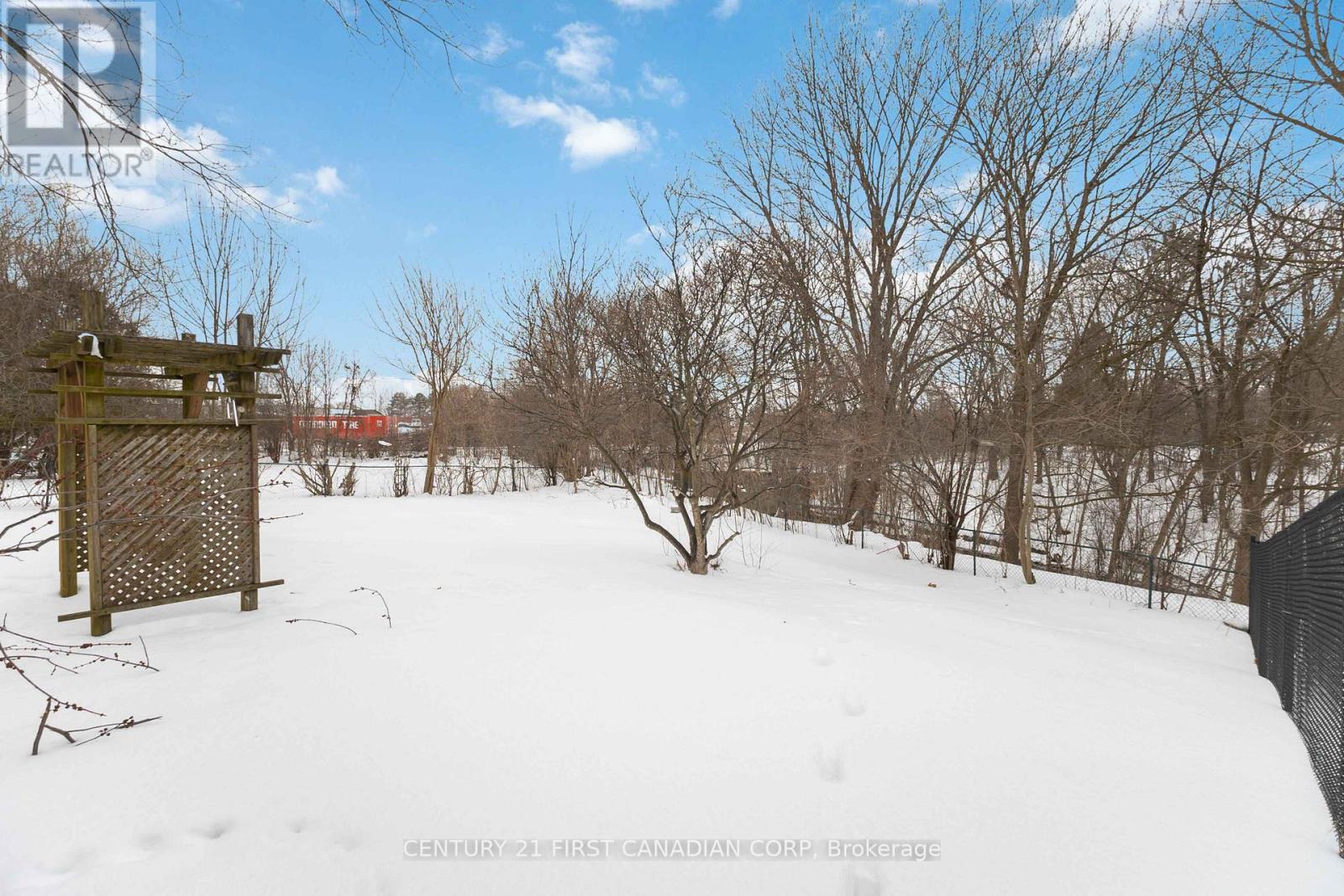 40 Culver Court, London East, Ontario  N5V 3E8 - Photo 36 - X12989790