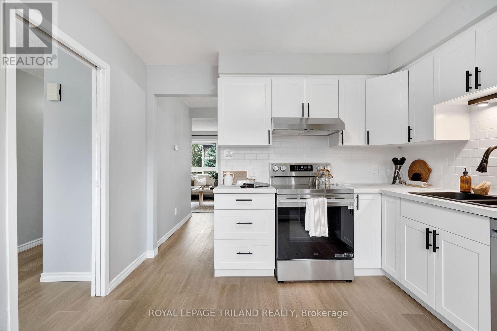 105 - 35 Waterman Avenue, London South, Ontario N6C 5T1 - Photo 18 - X12989804