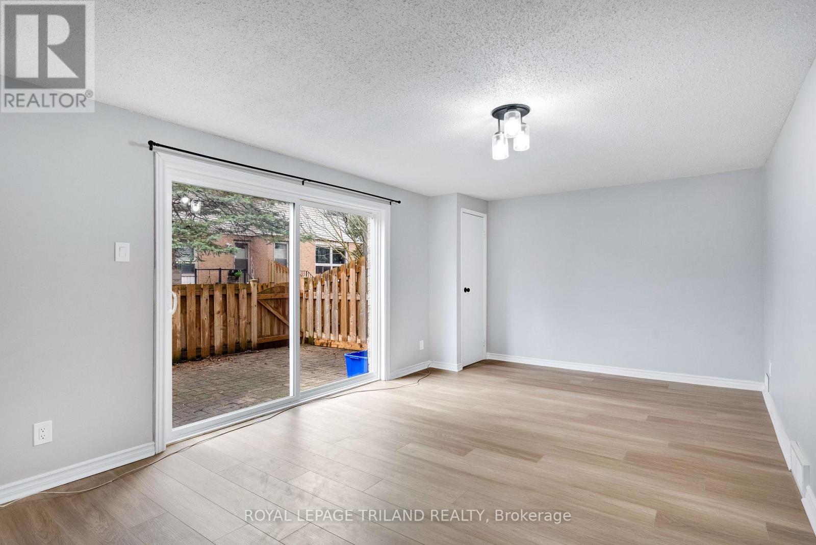 105 - 35 Waterman Avenue, London South, Ontario N6C 5T1 - Photo 29 - X12989804