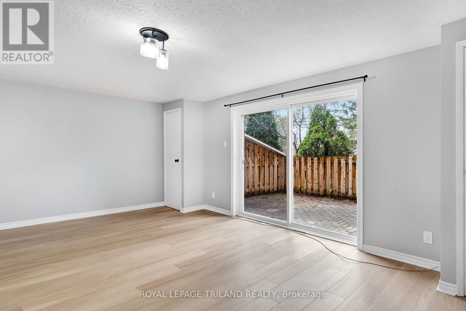 105 - 35 Waterman Avenue, London South, Ontario N6C 5T1 - Photo 31 - X12989804