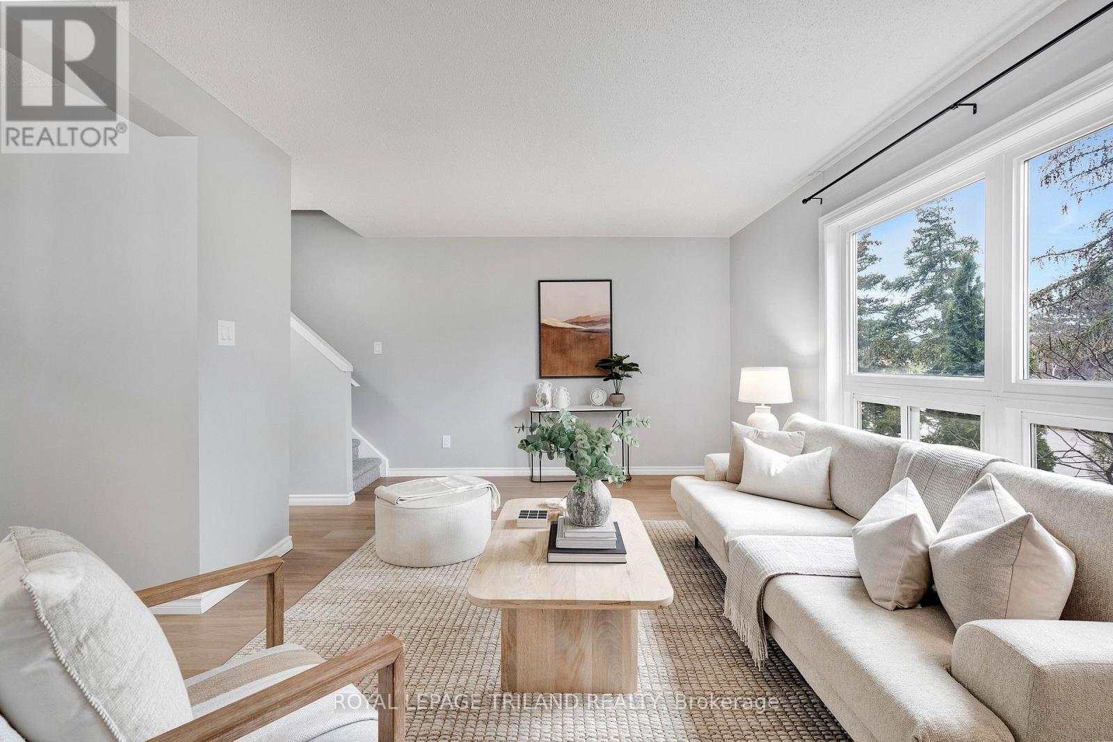 105 - 35 Waterman Avenue, London South, Ontario N6C 5T1 - Photo 4 - X12989804