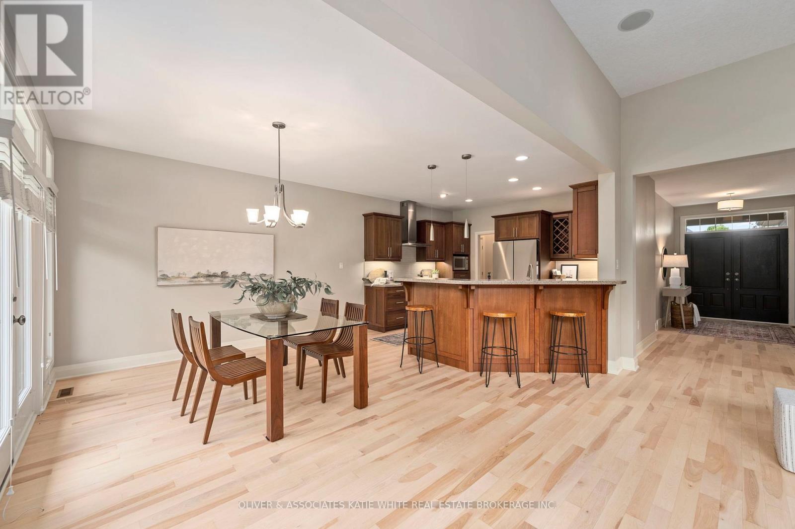 2246 Ladyslipper Crescent, London South, Ontario  N6K 0A5 - Photo 10 - X12989852