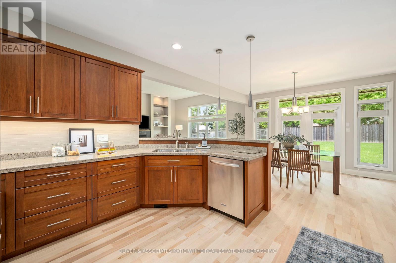 2246 Ladyslipper Crescent, London South, Ontario  N6K 0A5 - Photo 12 - X12989852