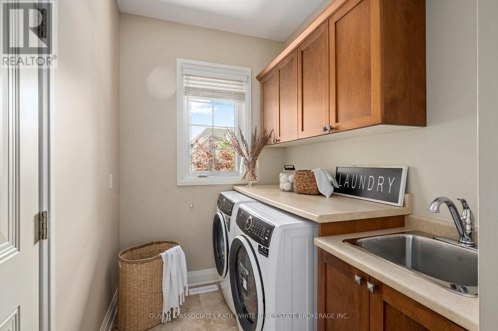 2246 Ladyslipper Crescent, London South, Ontario  N6K 0A5 - Photo 15 - X12989852