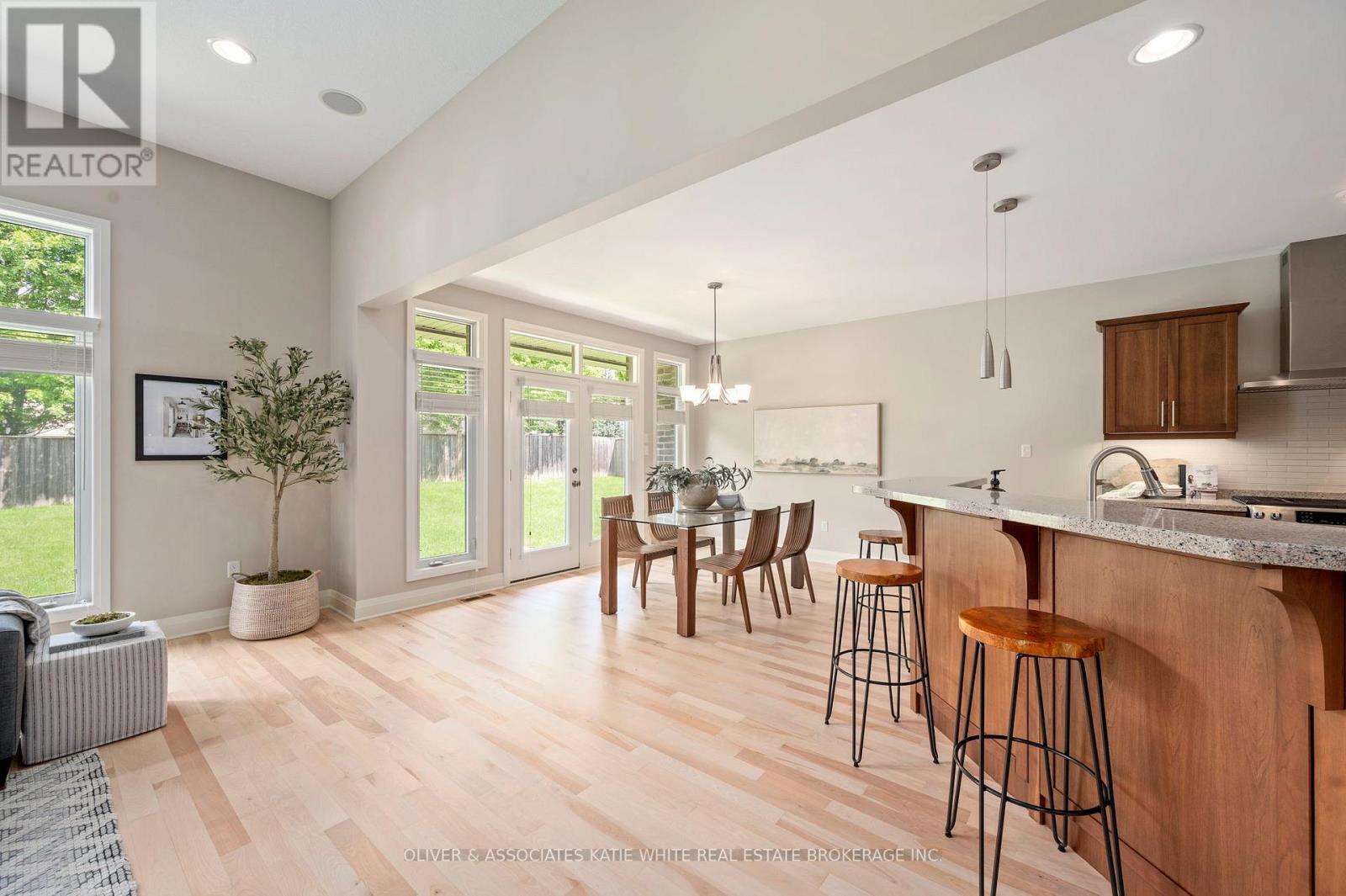 2246 Ladyslipper Crescent, London South, Ontario  N6K 0A5 - Photo 9 - X12989852