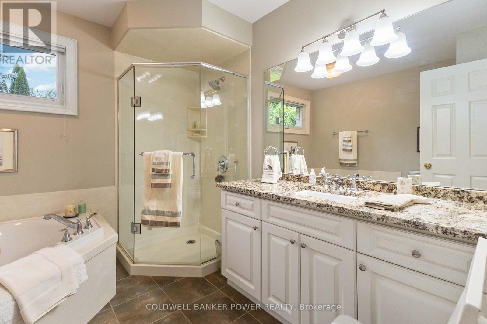 129 Hartson Road, London North, Ontario  N6H 4Z6 - Photo 23 - X12989874