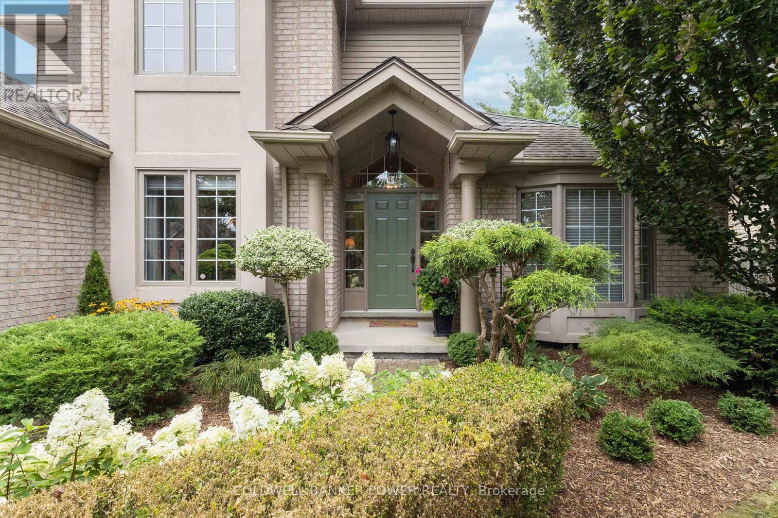 129 Hartson Road, London North, Ontario  N6H 4Z6 - Photo 5 - X12989874