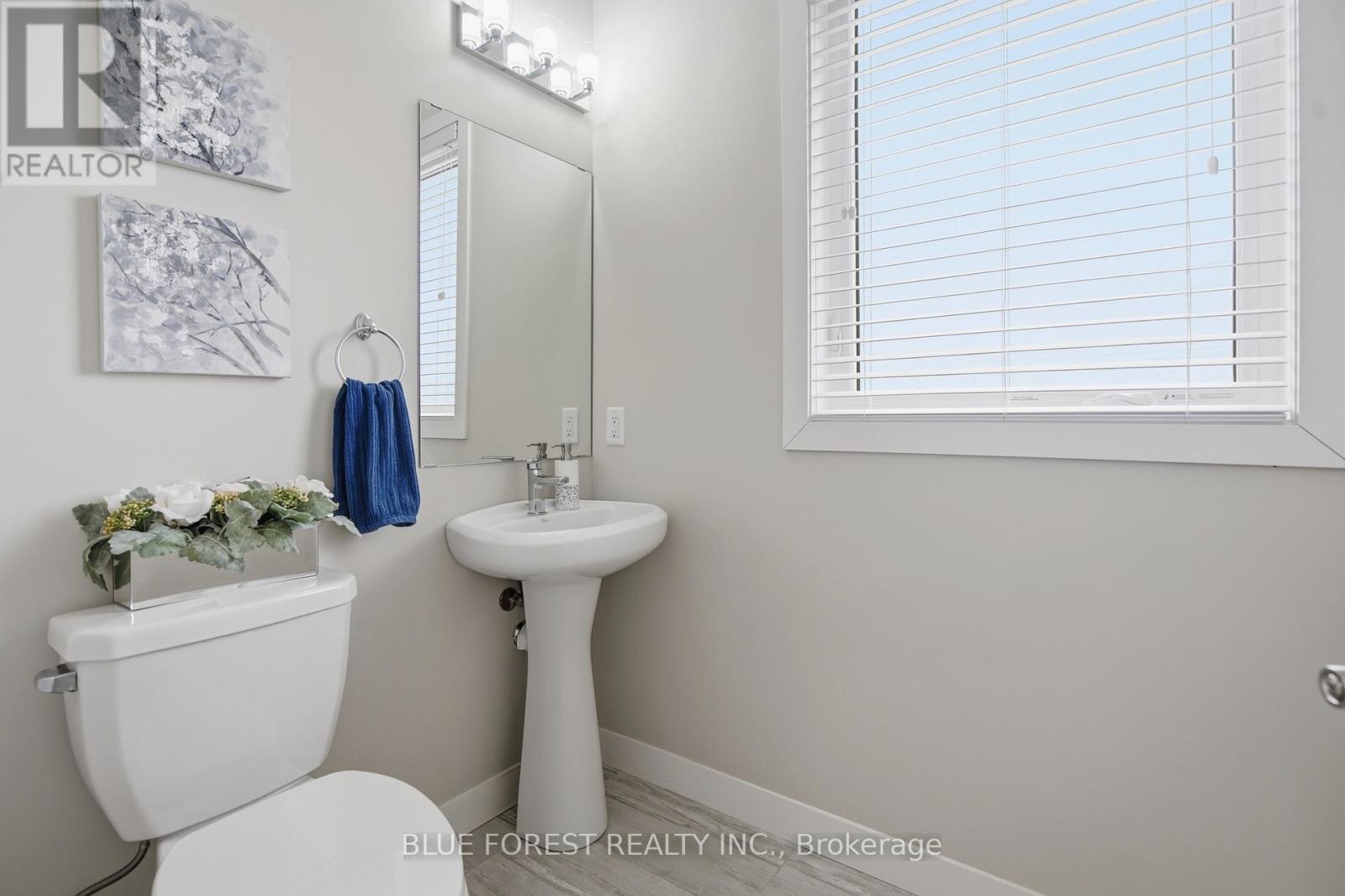 933 Sarnia Road, London North, Ontario  N6H 0J7 - Photo 12 - X12989896