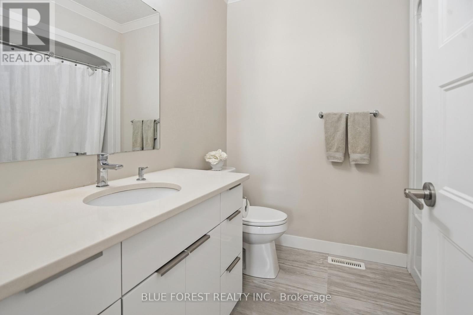 933 Sarnia Road, London North, Ontario  N6H 0J7 - Photo 36 - X12989896