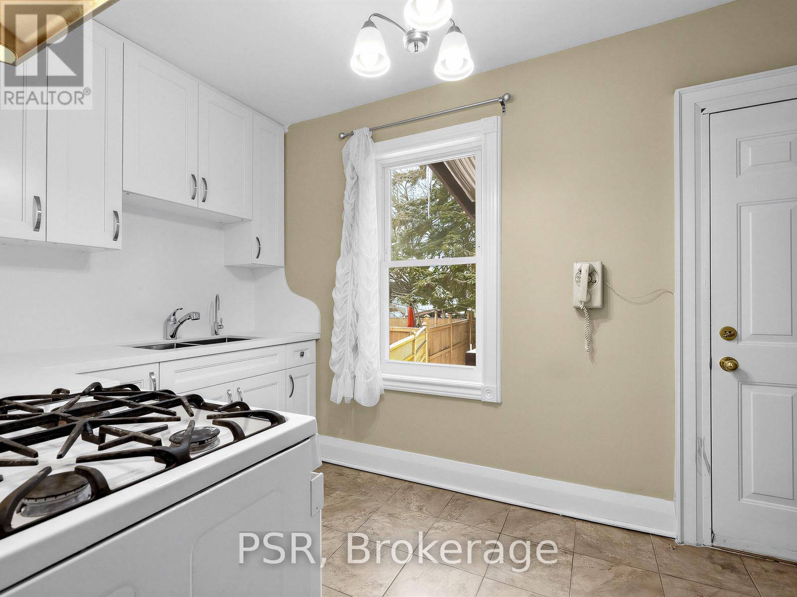 459 Manor Road E, Toronto, Ontario  M4S 1T3 - Photo 9 - C12989566