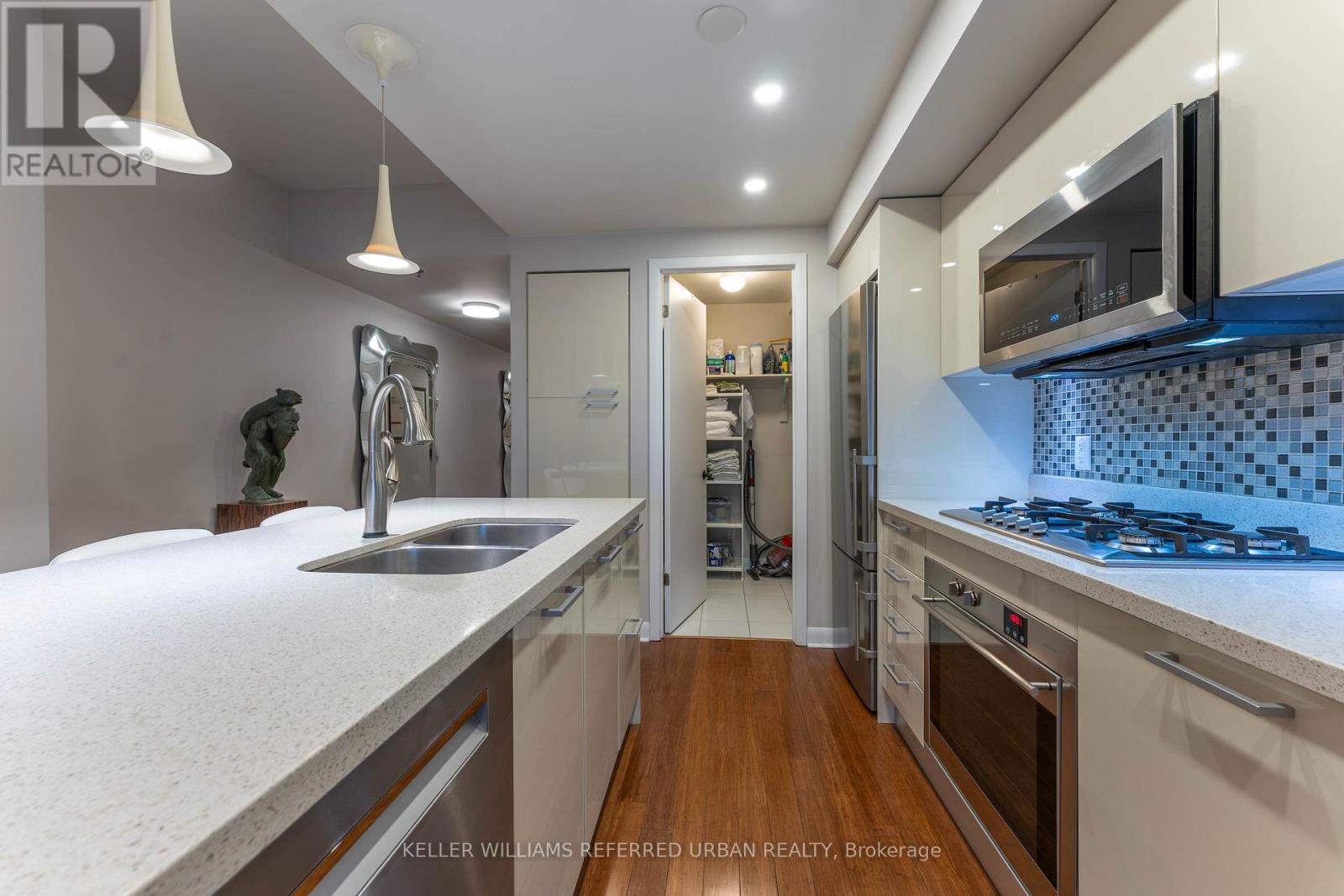 2903 - 375 King Street W, Toronto, Ontario  M5V 1K5 - Photo 18 - C12989632