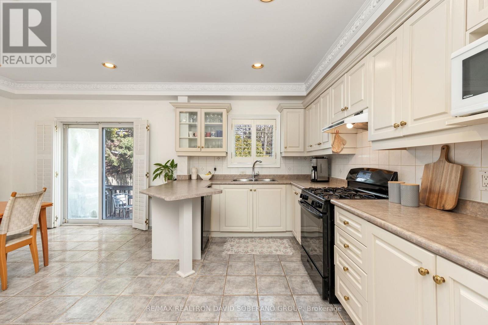 168 Clanton Park Road, Toronto, Ontario  M3H 2E7 - Photo 11 - C12989634