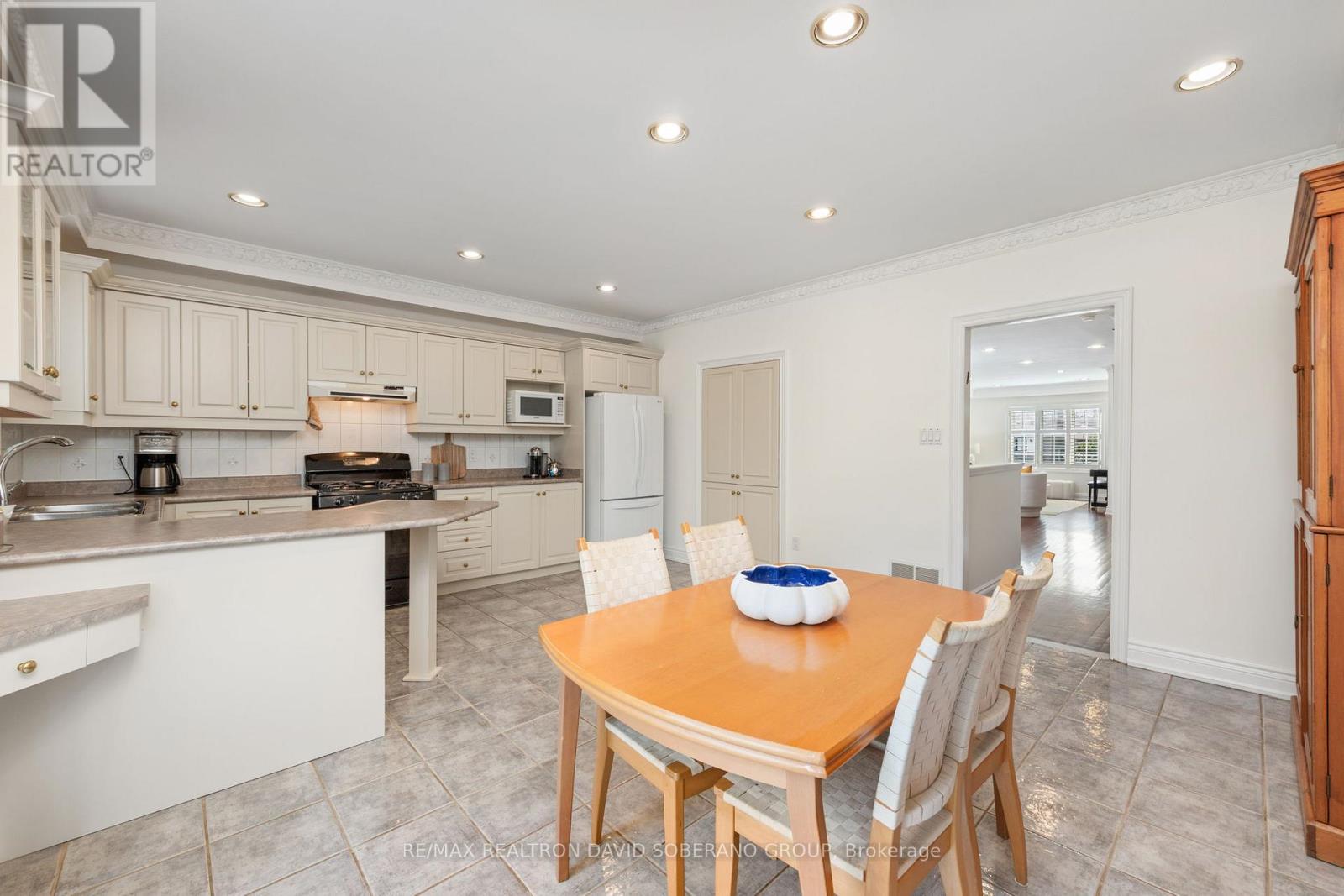 168 Clanton Park Road, Toronto, Ontario  M3H 2E7 - Photo 14 - C12989634