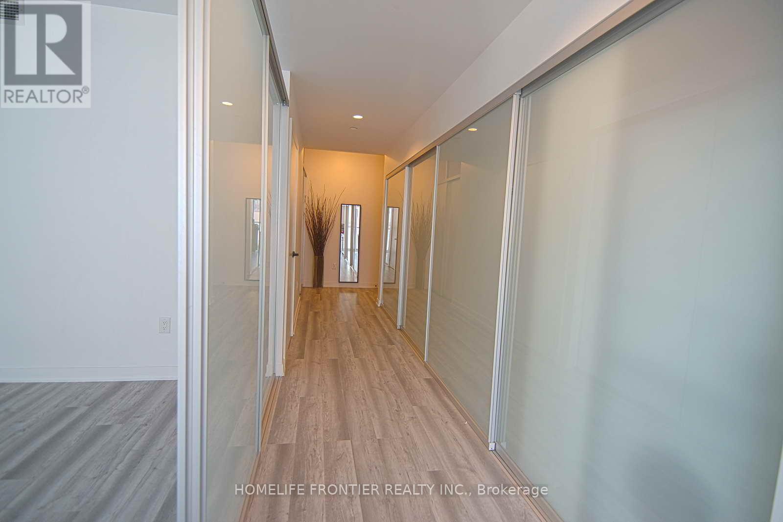 901 - 426 University Avenue, Toronto, Ontario  M5G 1S9 - Photo 4 - C12989648