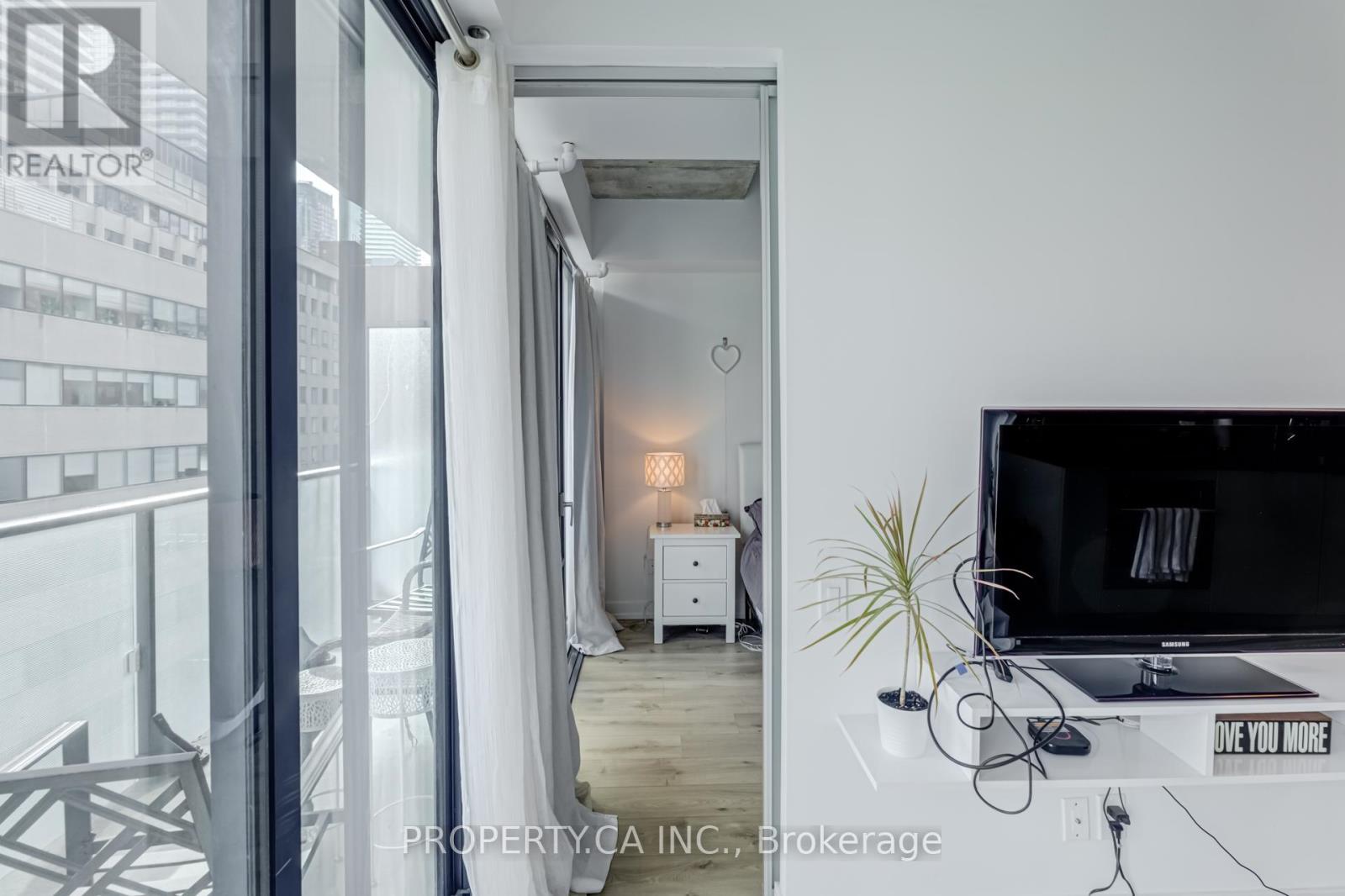 717 - 161 Roehampton Avenue, Toronto, Ontario  M4P 0C8 - Photo 17 - C12989654