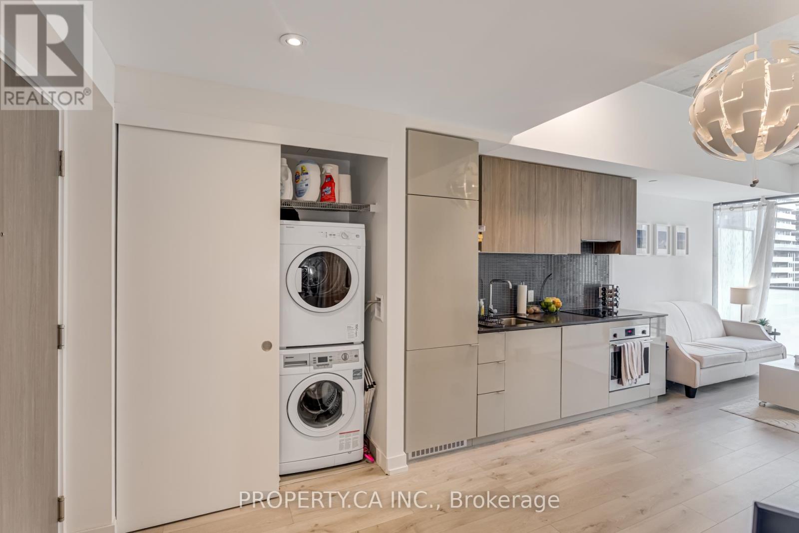 717 - 161 Roehampton Avenue, Toronto, Ontario  M4P 0C8 - Photo 25 - C12989654