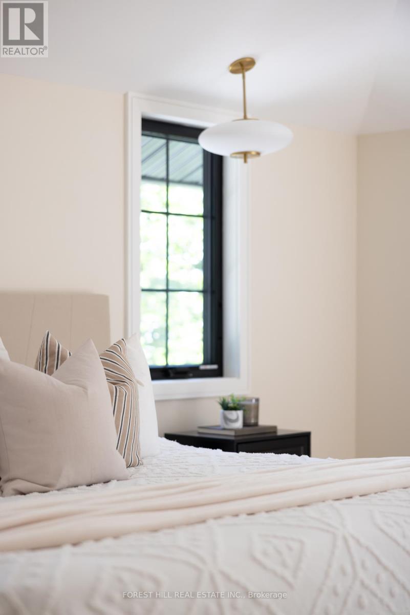 52 Roxborough Drive, Toronto, Ontario  M4W 1X1 - Photo 23 - C12989656