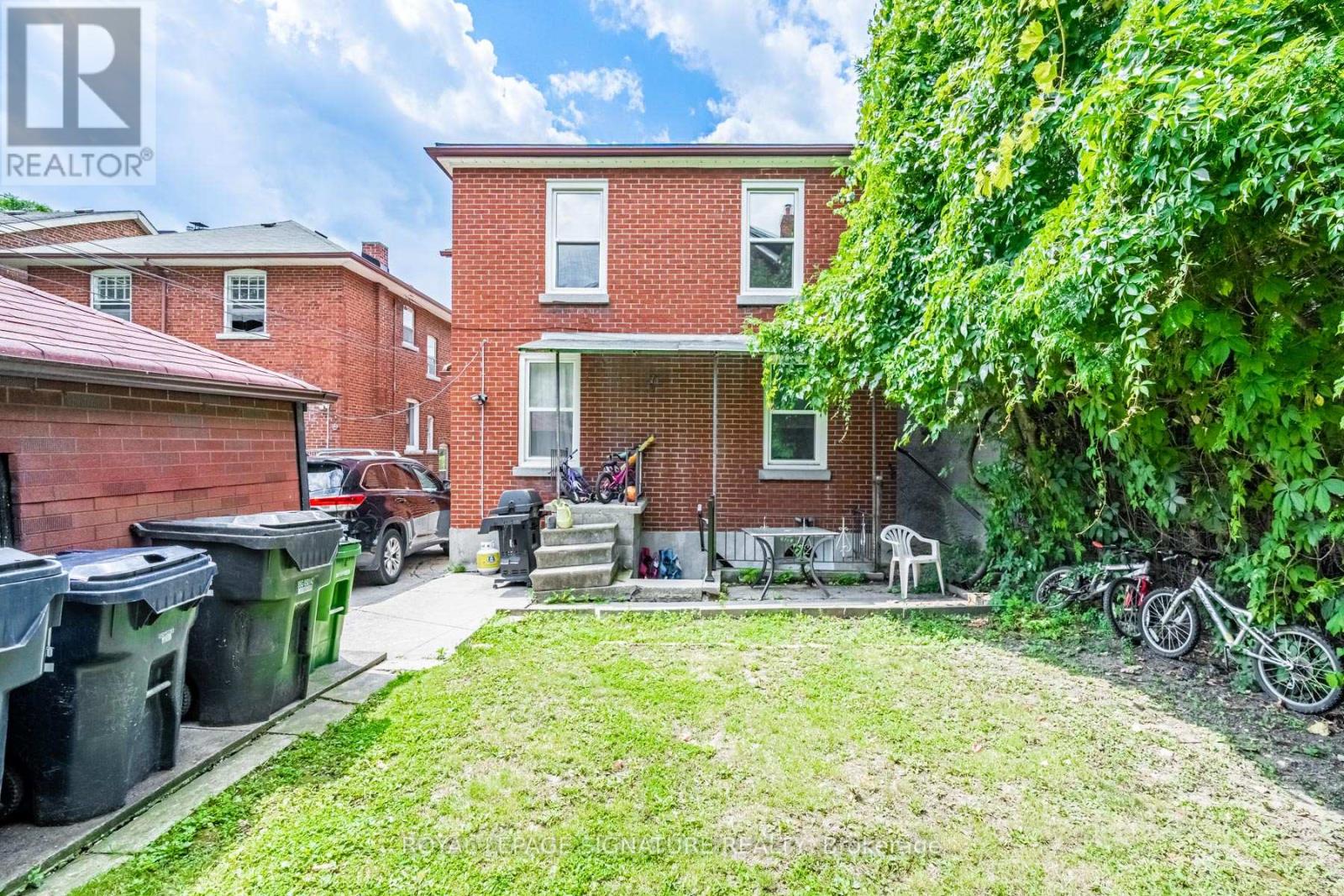 Upper - 229 Winona Drive, Toronto, Ontario  M6C 3S4 - Photo 20 - C12989692