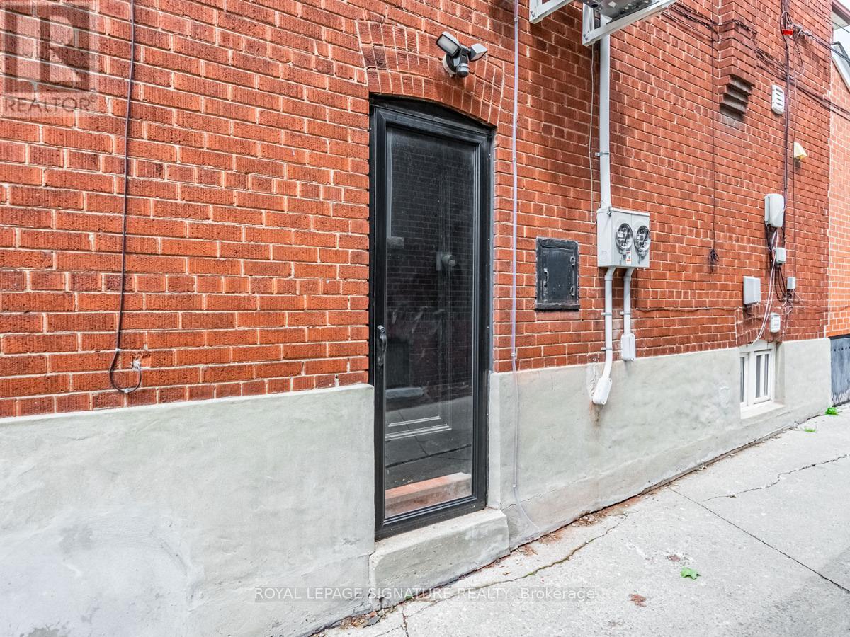 Lower - 229 Winona Drive, Toronto, Ontario  M6C 3S4 - Photo 16 - C12989700