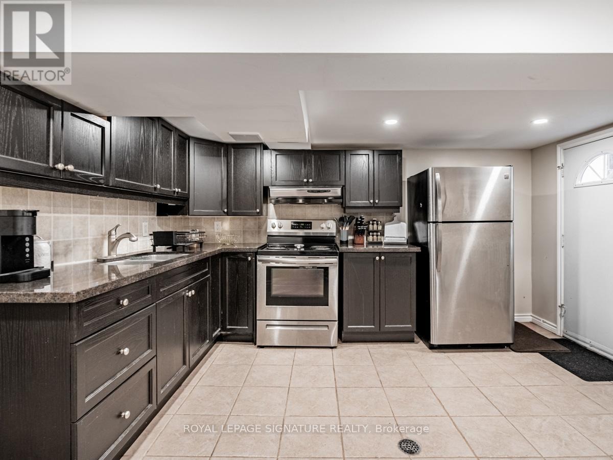 Lower - 229 Winona Drive, Toronto, Ontario  M6C 3S4 - Photo 7 - C12989700