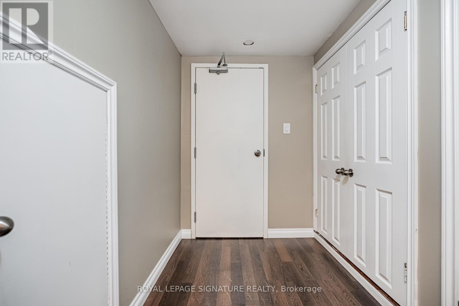 Lower - 229 Winona Drive, Toronto, Ontario  M6C 3S4 - Photo 9 - C12989700