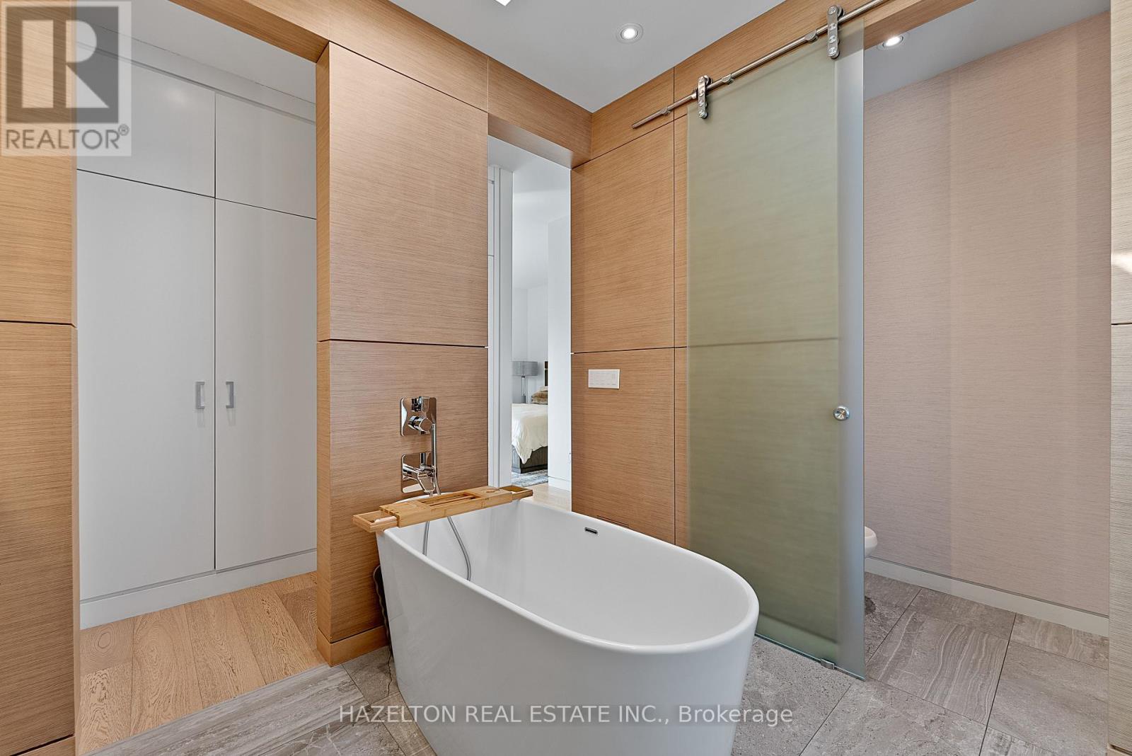 143 Joicey Boulevard, Toronto, Ontario  M5M 2V1 - Photo 21 - C12989734