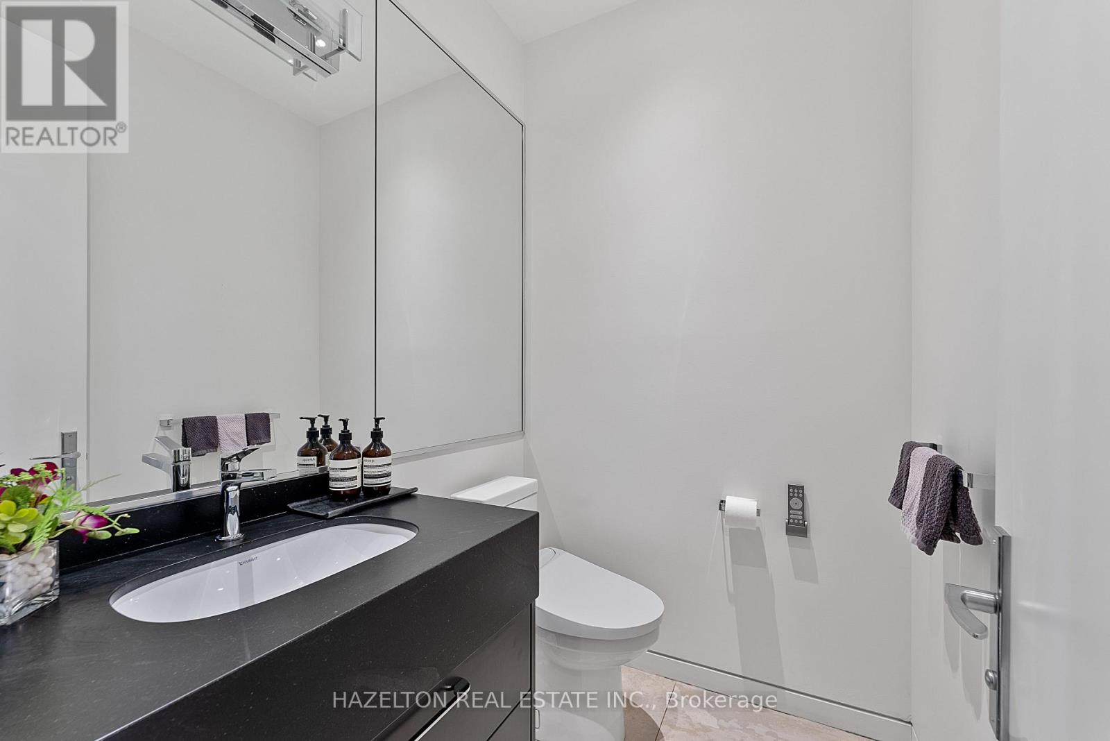 143 Joicey Boulevard, Toronto, Ontario  M5M 2V1 - Photo 27 - C12989734