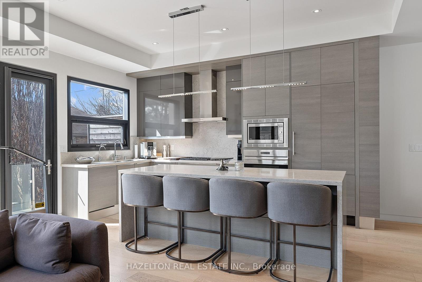 143 Joicey Boulevard, Toronto, Ontario  M5M 2V1 - Photo 7 - C12989734