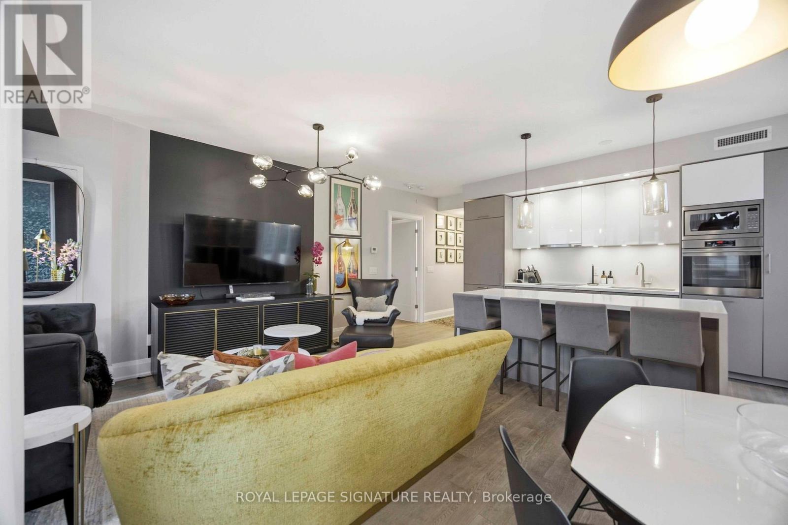 2307 - 88 Cumberland Street, Toronto, Ontario  M5R 0C8 - Photo 4 - C12989764