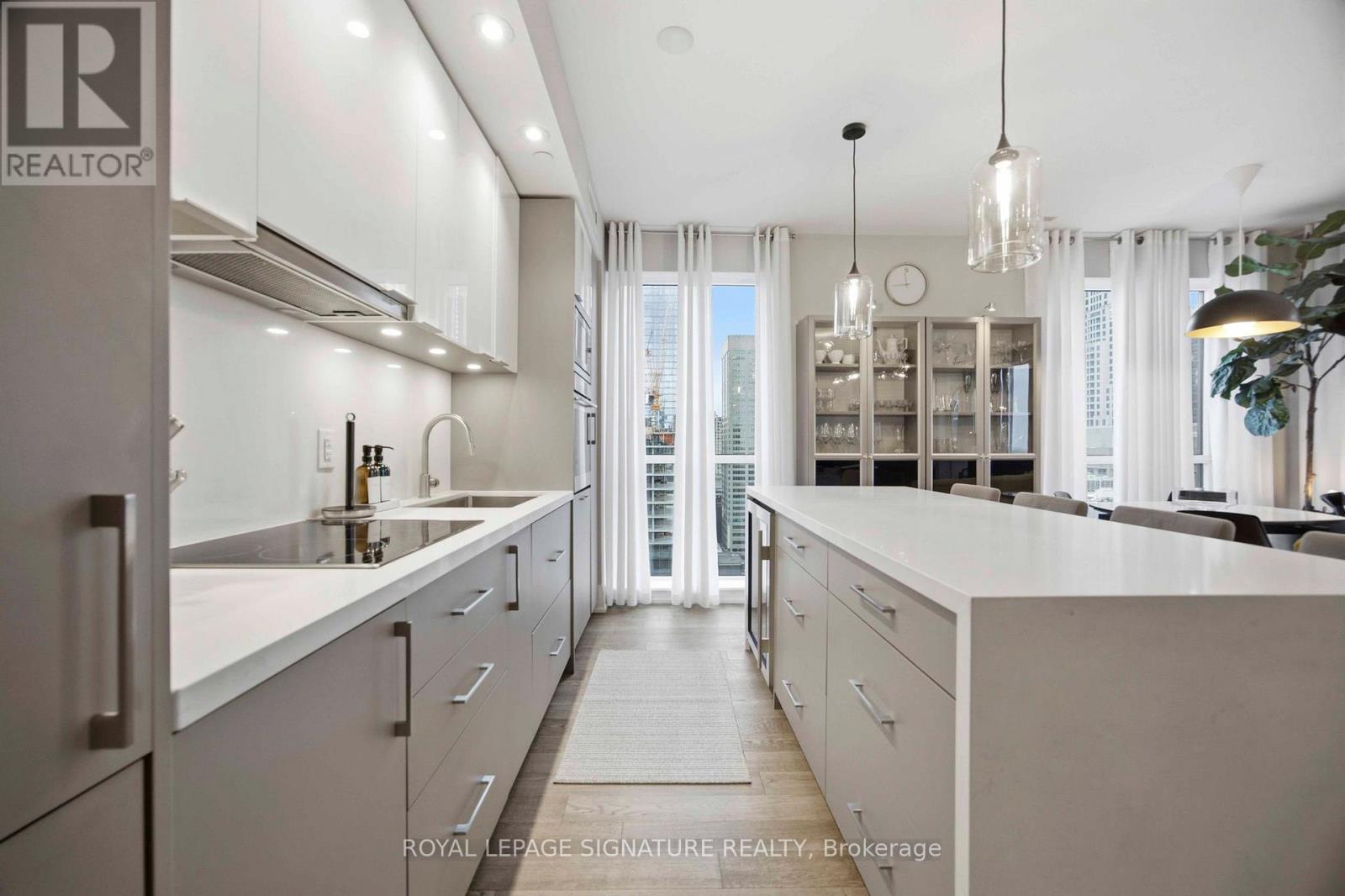 2307 - 88 Cumberland Street, Toronto, Ontario  M5R 0C8 - Photo 6 - C12989764