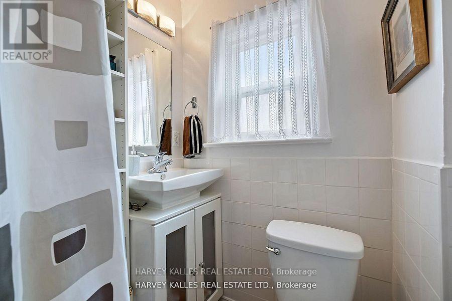 291 Arlington Avenue, Toronto, Ontario  M6C 2Z8 - Photo 15 - C12989766