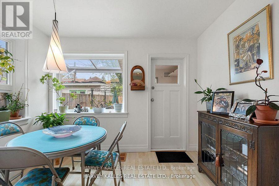 291 Arlington Avenue, Toronto, Ontario  M6C 2Z8 - Photo 19 - C12989766