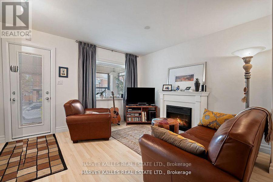 291 Arlington Avenue, Toronto, Ontario  M6C 2Z8 - Photo 3 - C12989766