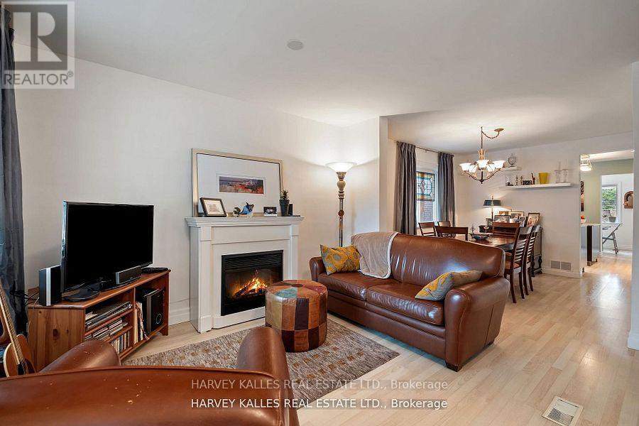 291 Arlington Avenue, Toronto, Ontario  M6C 2Z8 - Photo 4 - C12989766