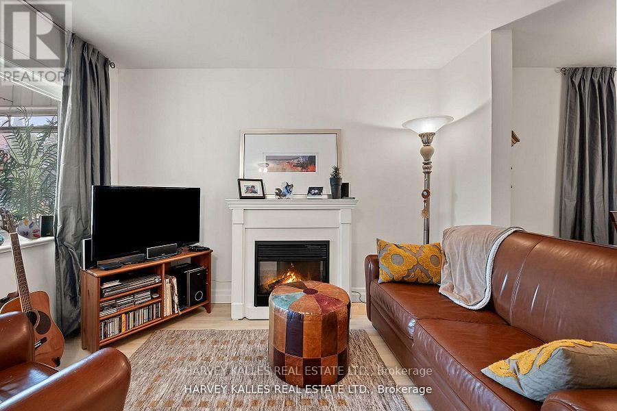 291 Arlington Avenue, Toronto, Ontario  M6C 2Z8 - Photo 6 - C12989766